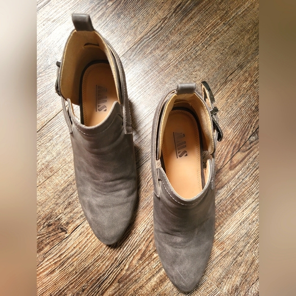AMS Gray Ankle Boots | Size 8.5 - Picture 3 of 5